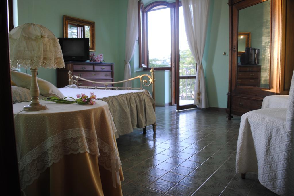 Casa Clara Villa Montecchio  Værelse billede